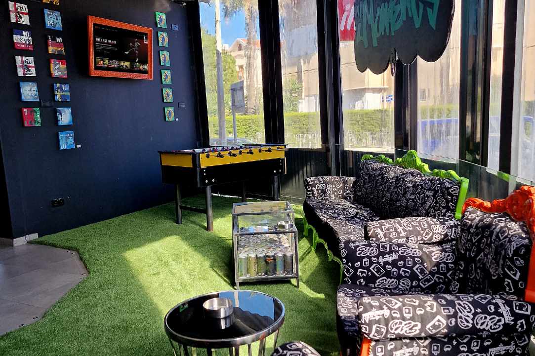 Moments Sports Bar gallery image 5