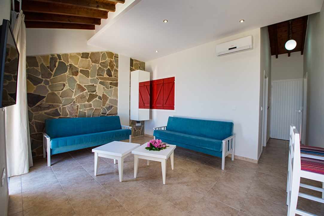 MyroAndrou Beach Hotel Apartments