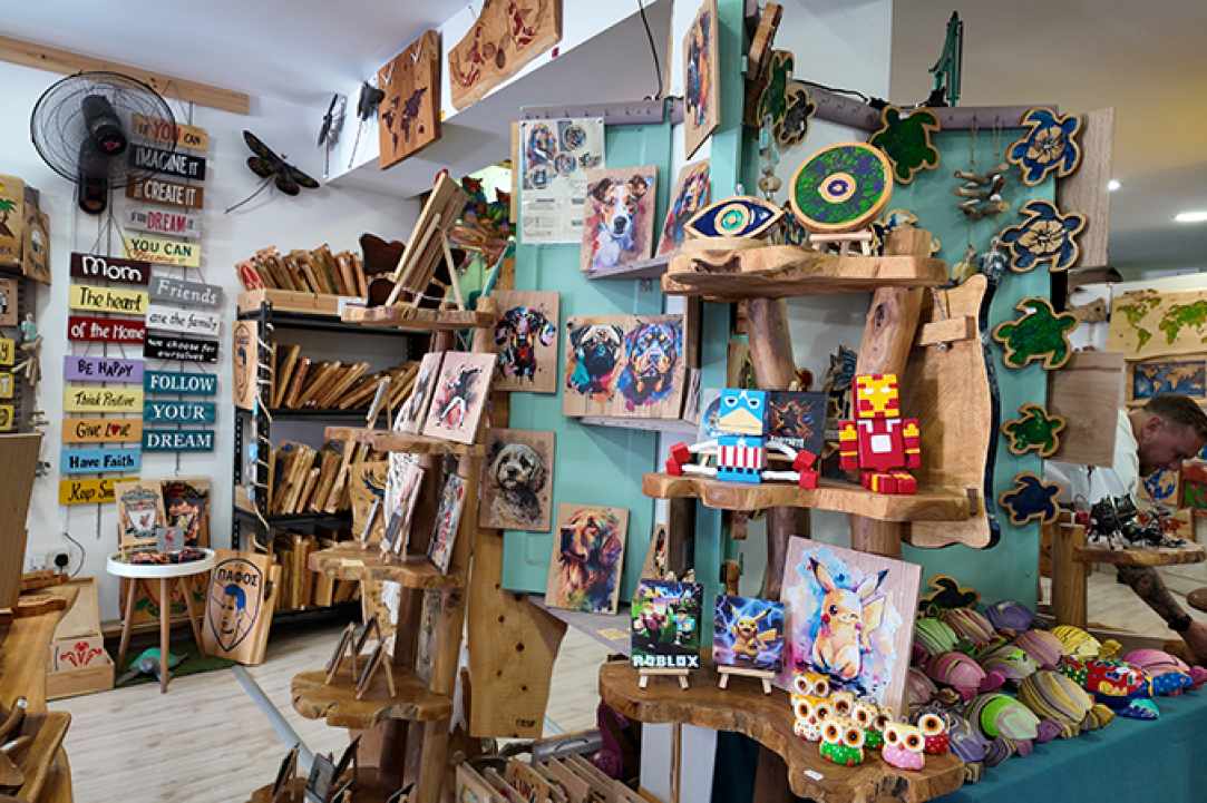 Neldi Art Gallery gallery image 1