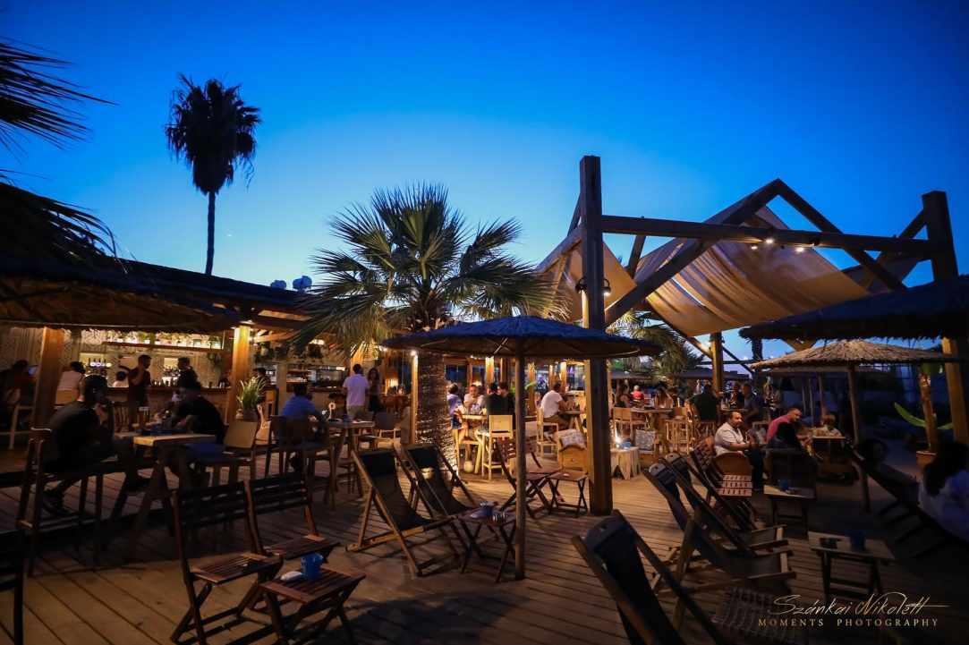 NUSA Beach Bar
