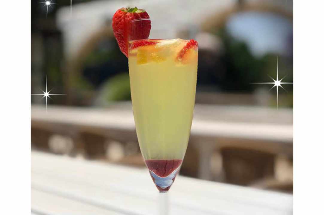 Octagon Lounge Bar-Restaurant