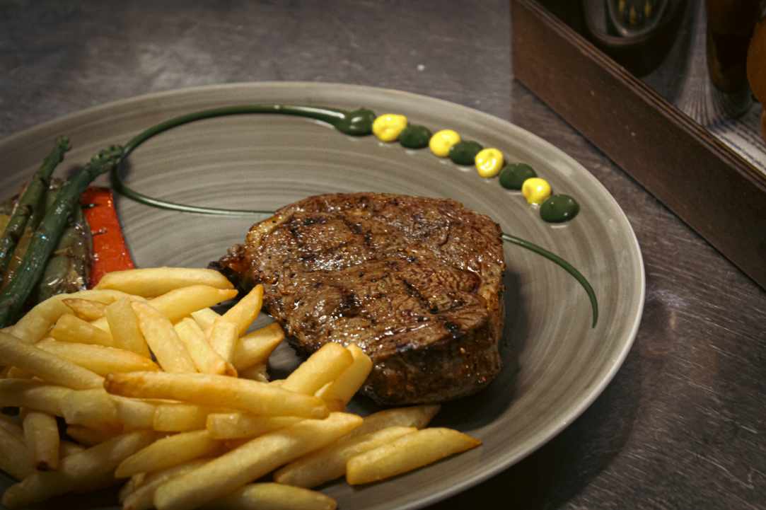 O'Neills Irish bar & Grill gallery image 2