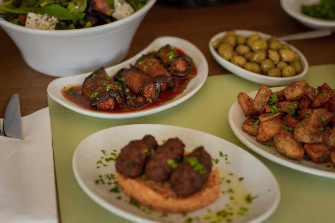 Proavlio Tavern