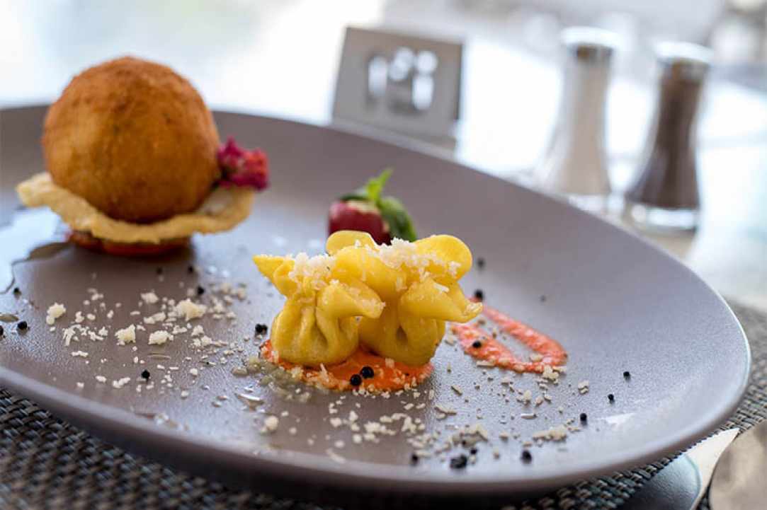 Ravioli's Italian Restaurant & Bar gallery image 5