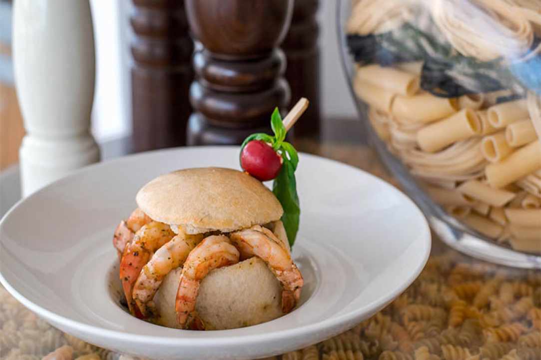Ravioli's Italian Restaurant & Bar