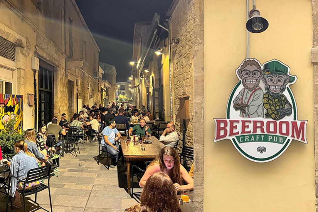 Beeroom Craft Beer Pub