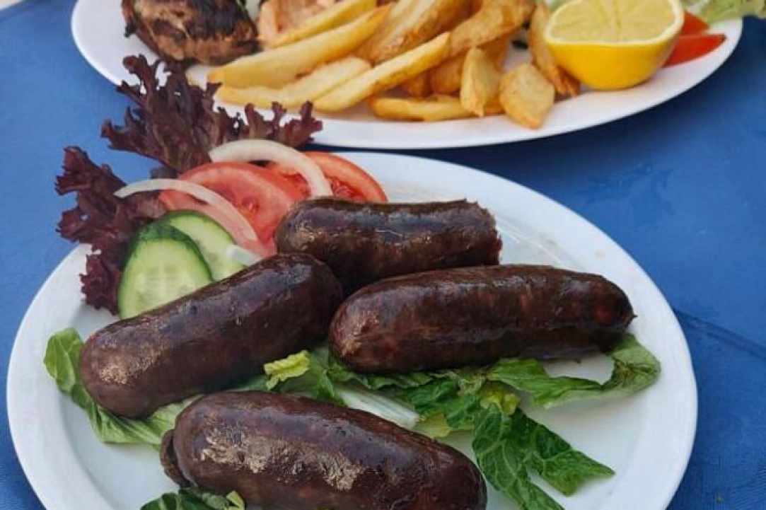 Salamis Restaurant and Sports Bar gallery image 4