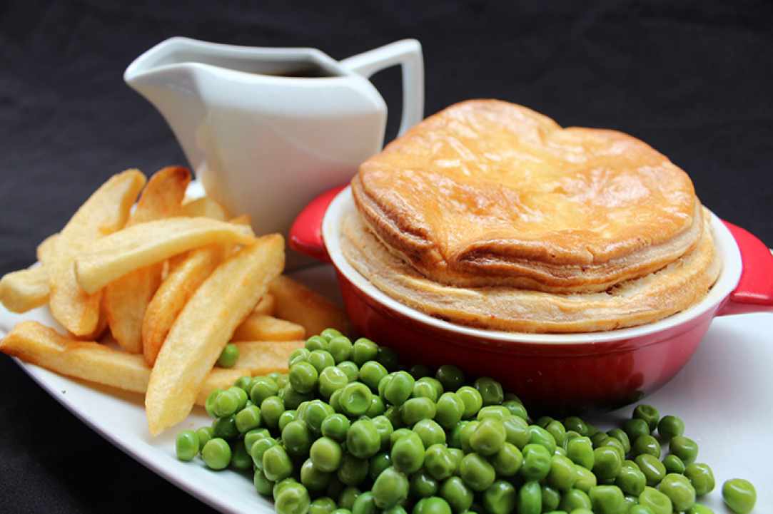 Shakespeare British Pub & Restaurant gallery image 3