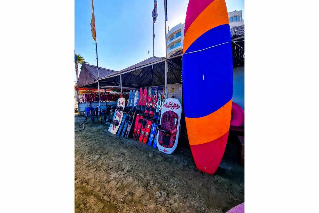K&L Finikoudes Watersports