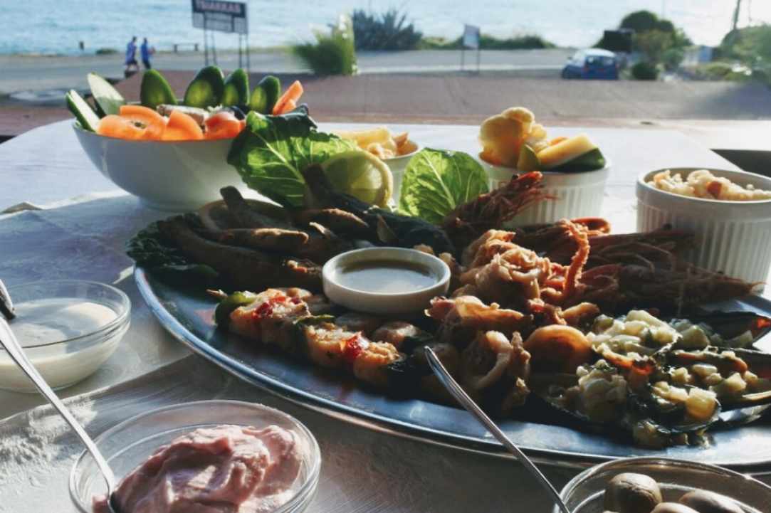 Tsiakkas Beach Tavern gallery image 1