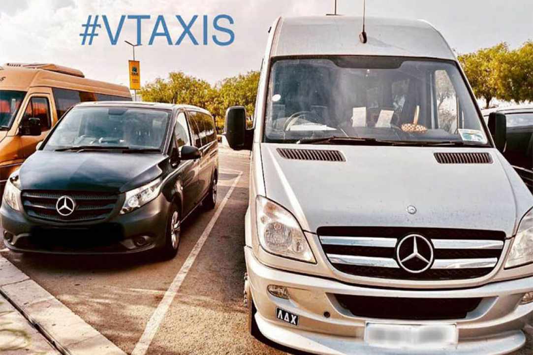 V - TAXIS gallery image 2