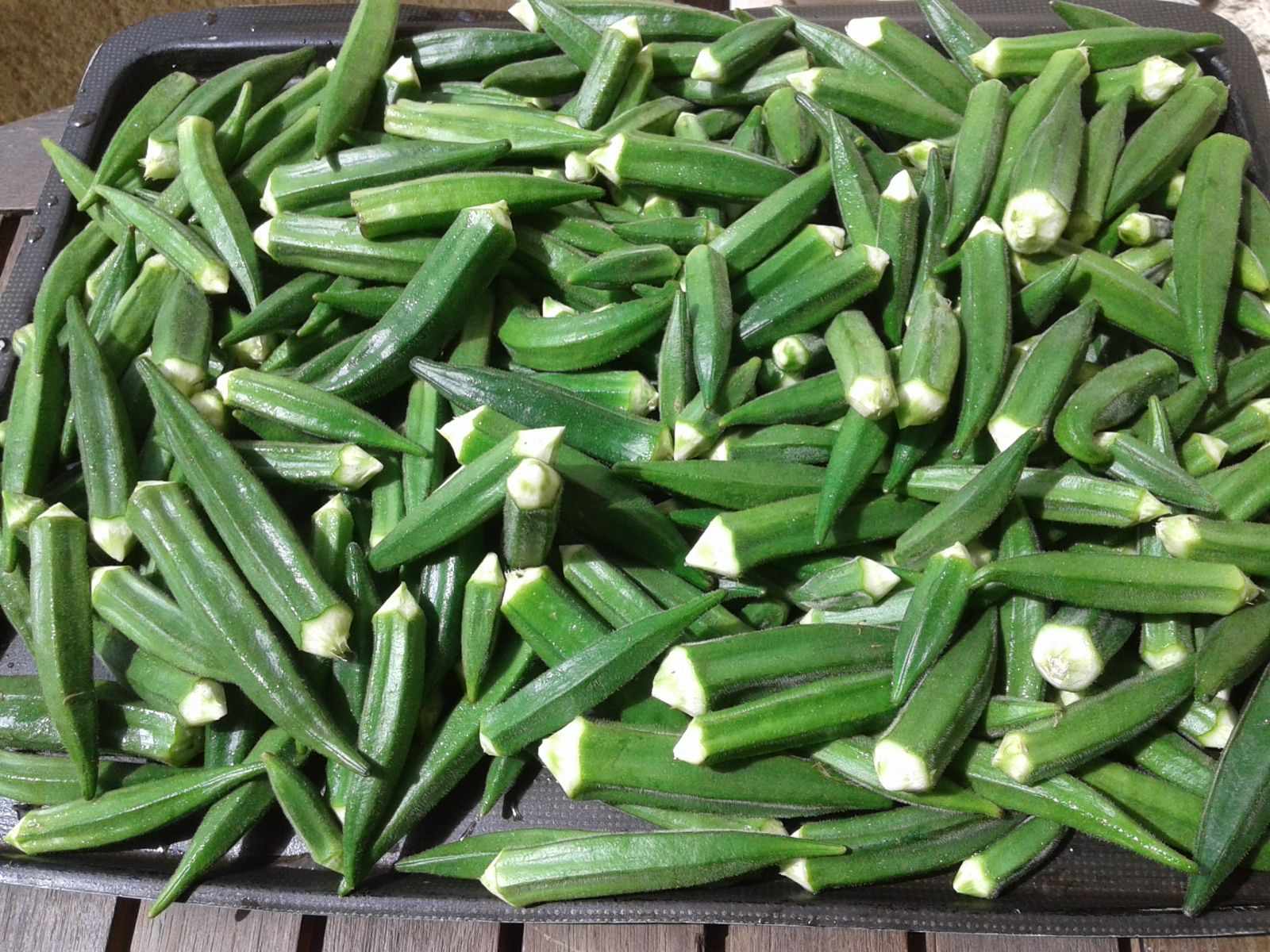 "Mpamies laderes" - okra ladies fingers