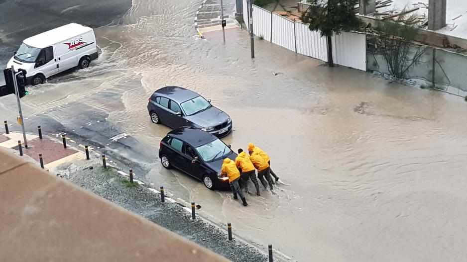 Συναγερμός για κακοκαιρία: