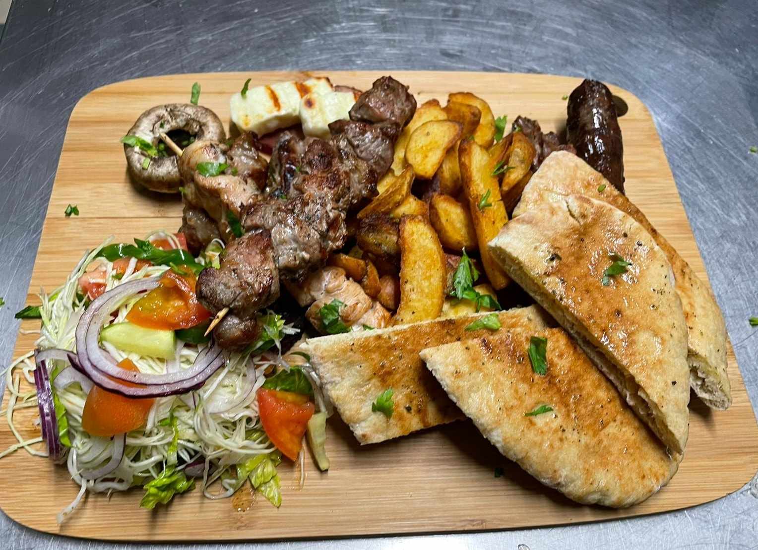 Stenó Mezedopoleío – Ouzerí: Ultimate Taste Escape!