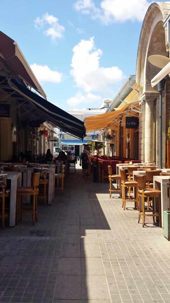 «Κλειστόν» από τις 7… άλλοι δεν άνοιξαν καθόλου.
