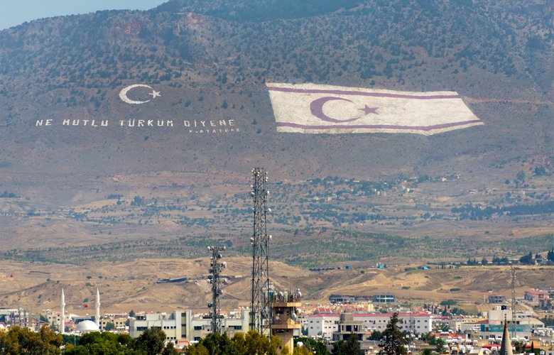 Πλήρης αποθράσυνση η πρόταση Τουρκίας για λύση δύο χωριστών κρατών