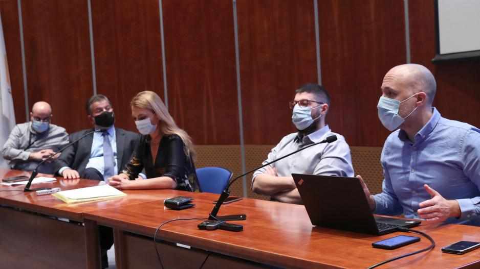 Μεγάλη περίπτωση να γίνουν πιο αυστηρά τα μέτρα ή να παραταθούν