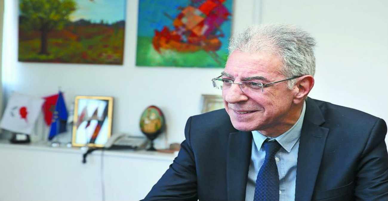Τα ακουσε και οχι μονο οΠρόδρομος Προδρόμου Ομάδα ατόμων που ήταν στον προθάλαμο ξεκίνησαν να προπηλακίζουν έντονα