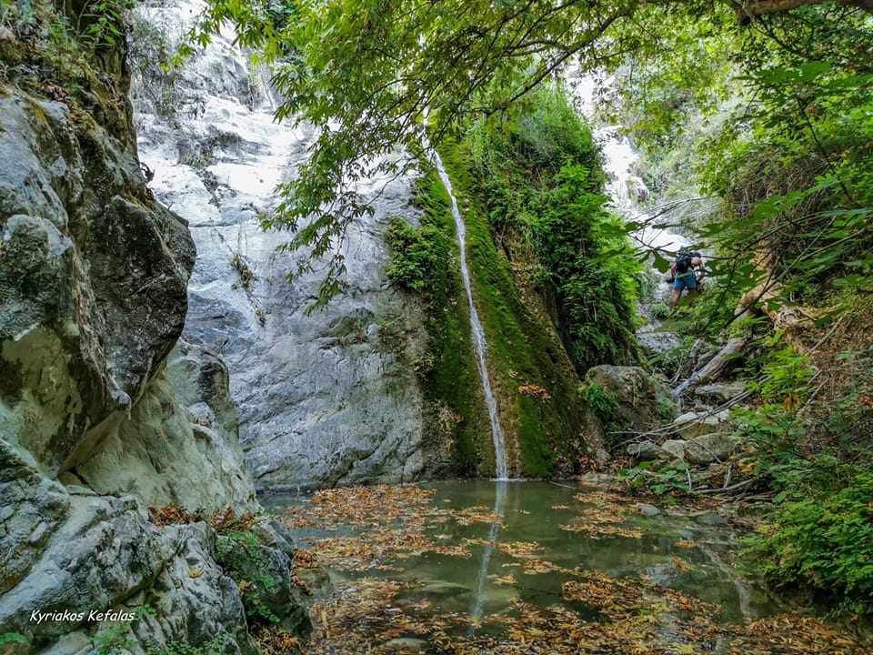 «Καταρράκτης της Νεράιδας» ο πράσινος καταρράκτης της Τζιμένου