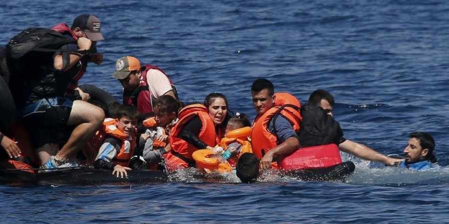 Βούλιαξε σκάφος με 18 επιβαίνοντες μετανάστες στο Κάβο Γκρέκο