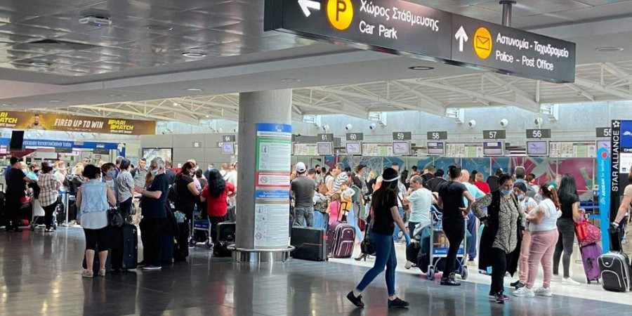 Βρετανοί κόλλησαν στην Κύπρο Η Freya εξαντλήθηκε από το κλάμα