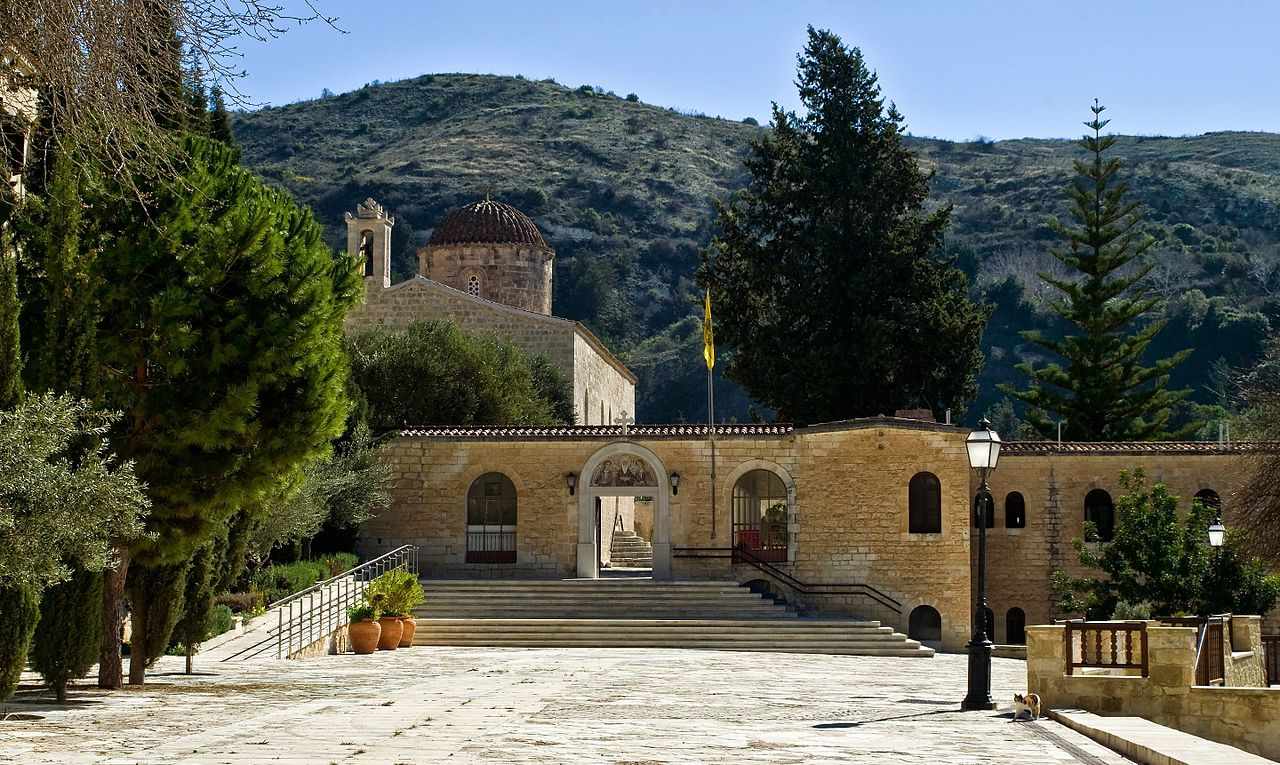 Άγιος Νεόφυτος, ο γνωστός έγκλειστος και ο άγνωστος ποιητής