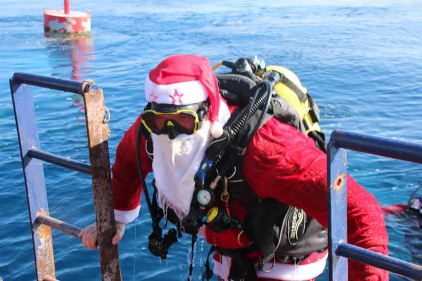 Άγιο Βασίληδες στο βυθό του ναυαγίου Ζηνοβία