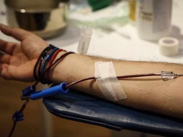 Μπορούν να γίνουν αιμοδότες τα ΛΟΑΤΚΙ+ άτομα στην Κύπρο;
