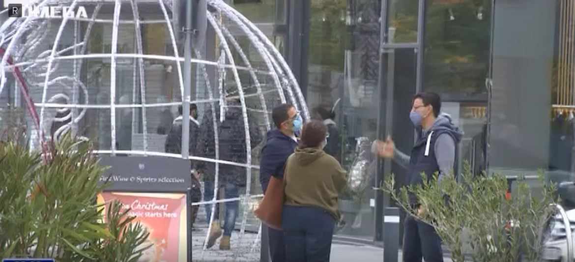 Στον αναπνευστήρα η αγορά λίγες μέρες πριν τις γιορτές