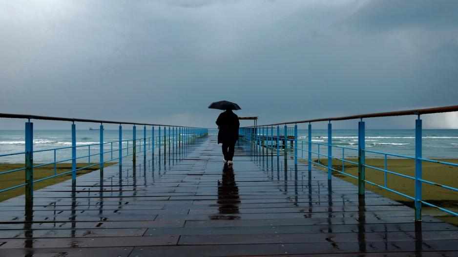 Δεν φεύγουν οι βροχές και οι καταιγίδες