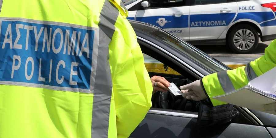 Σε ρόλο ντετέκτιβ απόψε οι γείτονες
