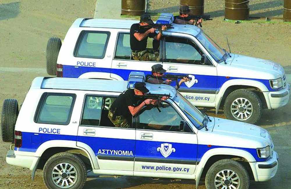 Επεισοδιακή καταδίωξη στη Λεμεσό - Τραυματίστηκαν δύο αστυνομικοί