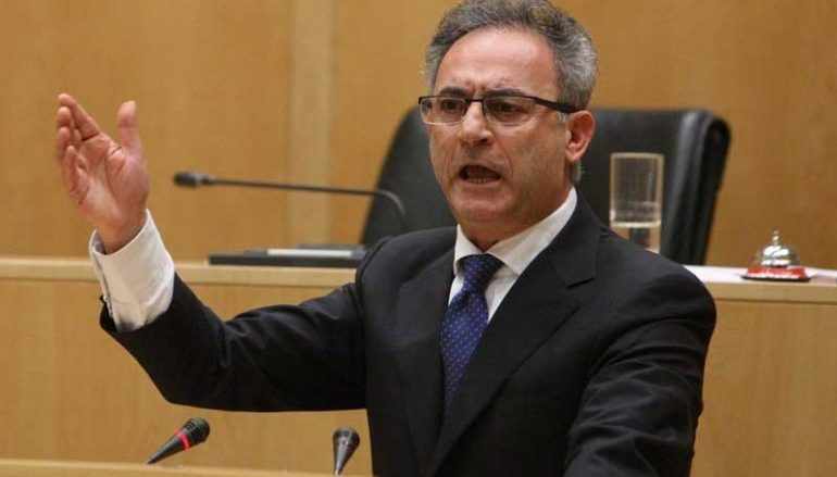 Άσχημά είναι τα νέα που έρχονται από τη Βουλή σε σχέση με τον προϋπολογισμό