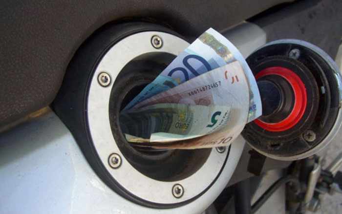 Έρχεται τo ακριβότερο Πάσχα με την αισχροκέρδεια