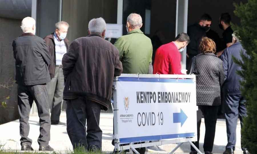 Κίνητρο για εμβολιασμό των πολιτών το πράσινο πάσο