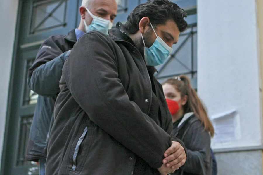 Συνελήφθη ιερέας που κατηγορείται για βιασμό 16χρονης