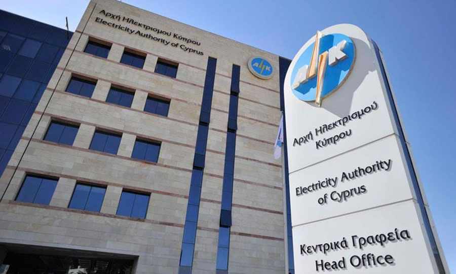Πιέσεις στην κυβέρνηση για μείωση της τιμής του ρεύματος
