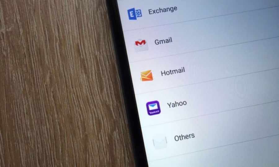 Τι απέγινε το Hotmail; Ποιοι το χρησιμοποιούν ακόμα και γιατί πρέπει να το αλλάξουν