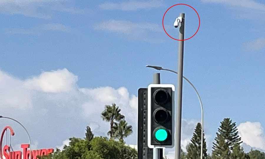 Τι είναι οι παράξενες κάμερες που βλέπετε στους δρόμους;