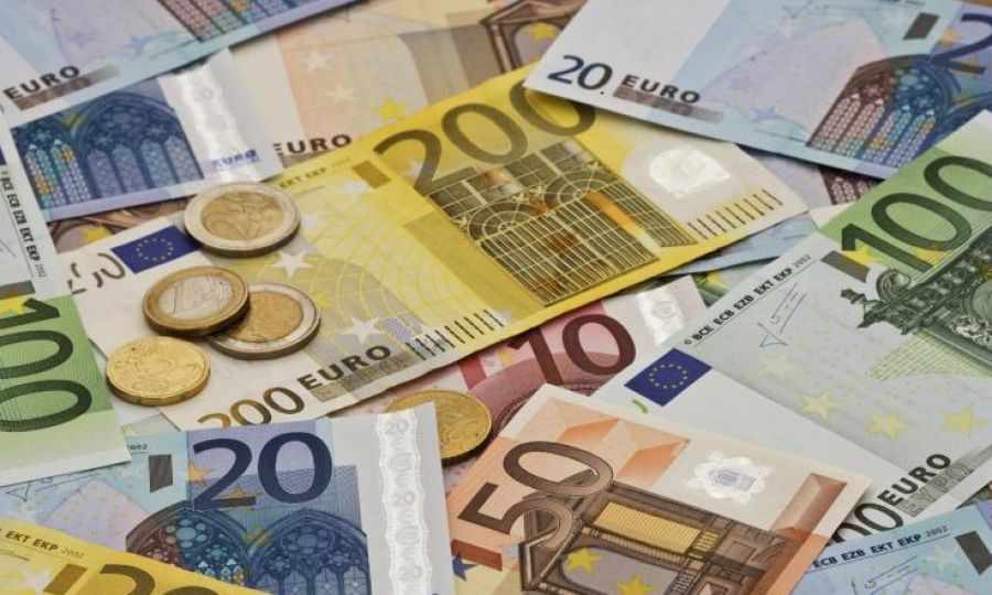 Πόσα χρειάζεται τον μήνα ένα νοικοκυριό;