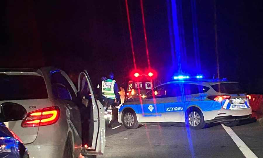 Σοβαρό τροχαίο ατύχημα αυτοκίνητο παρέσυρε πεζό
