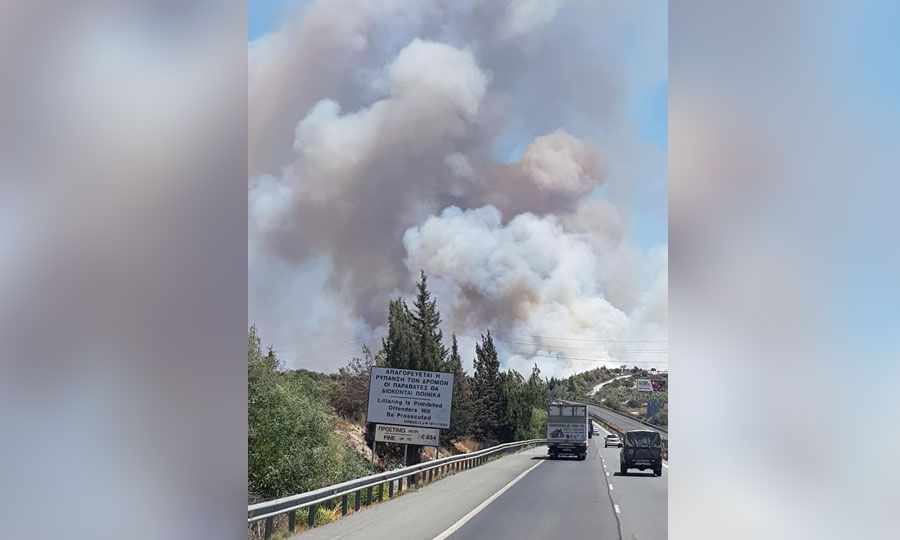 Φωτιά στην Ακτή Κυβερνήτη