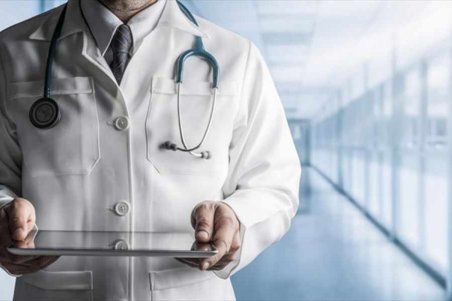 Ανέστειλαν τις υπηρεσίες του γιατρού για τα πλαστά πιστοποιητικά