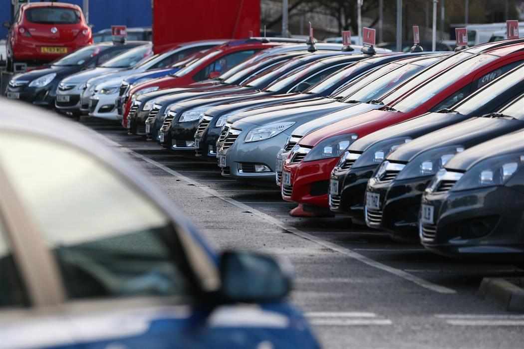 Φέρνεις ή θα φέρεις αυτοκίνητο από Ηνωμένο Βασίλειο;