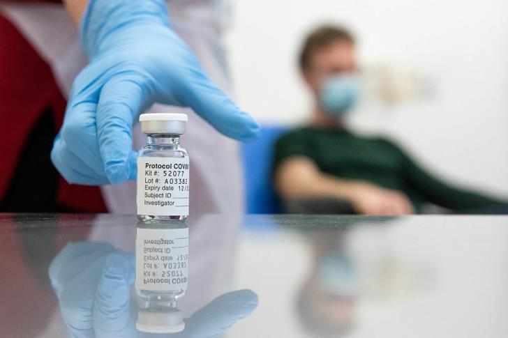 Για έντονες παρενέργειες από το εμβόλιο της Pfizer έκανε λόγο Αμερικανίδα εθελόντρια