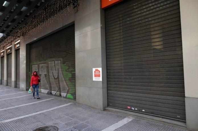 οι καραντίνες δεν επιβραδύνουν τον COVID-19