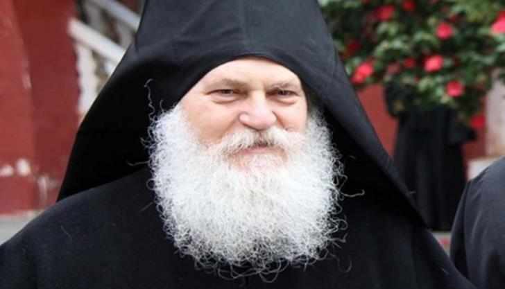 Eξιτήριο μετά από 1,5 μήνα νοσηλείας με κορωνοϊό ο Γέροντας Εφραίμ