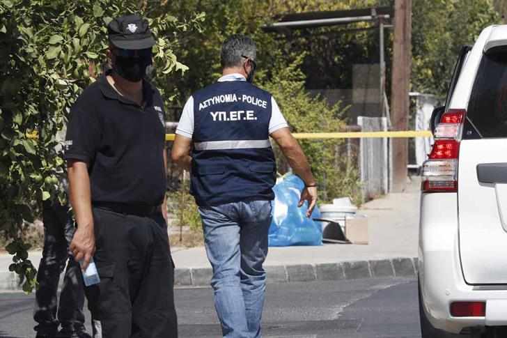 Τραγικές φιγούρες η μάνα και η σύζυγος του θύματος του φονικού στο Γερι