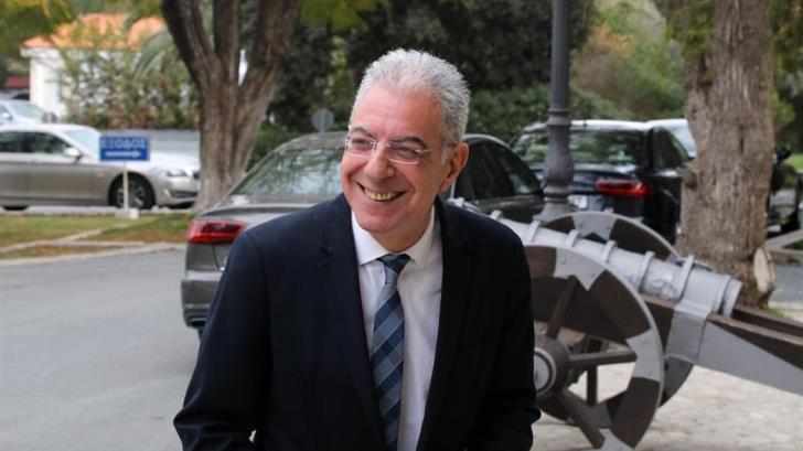 Οι μπούρδες του Προδρόμου και η θυματοποίηση μαθητών