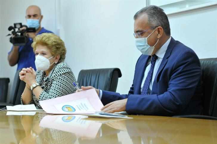 «Test to stay και όλα είναι okay» η νέα μπούρδα των φωστήρων!